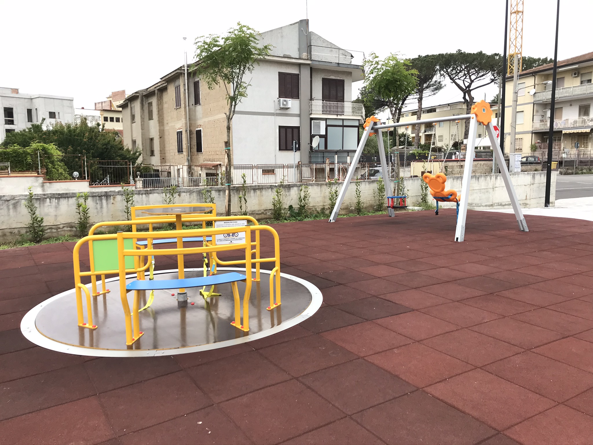 03 area giochi giostra per diversamente abili 